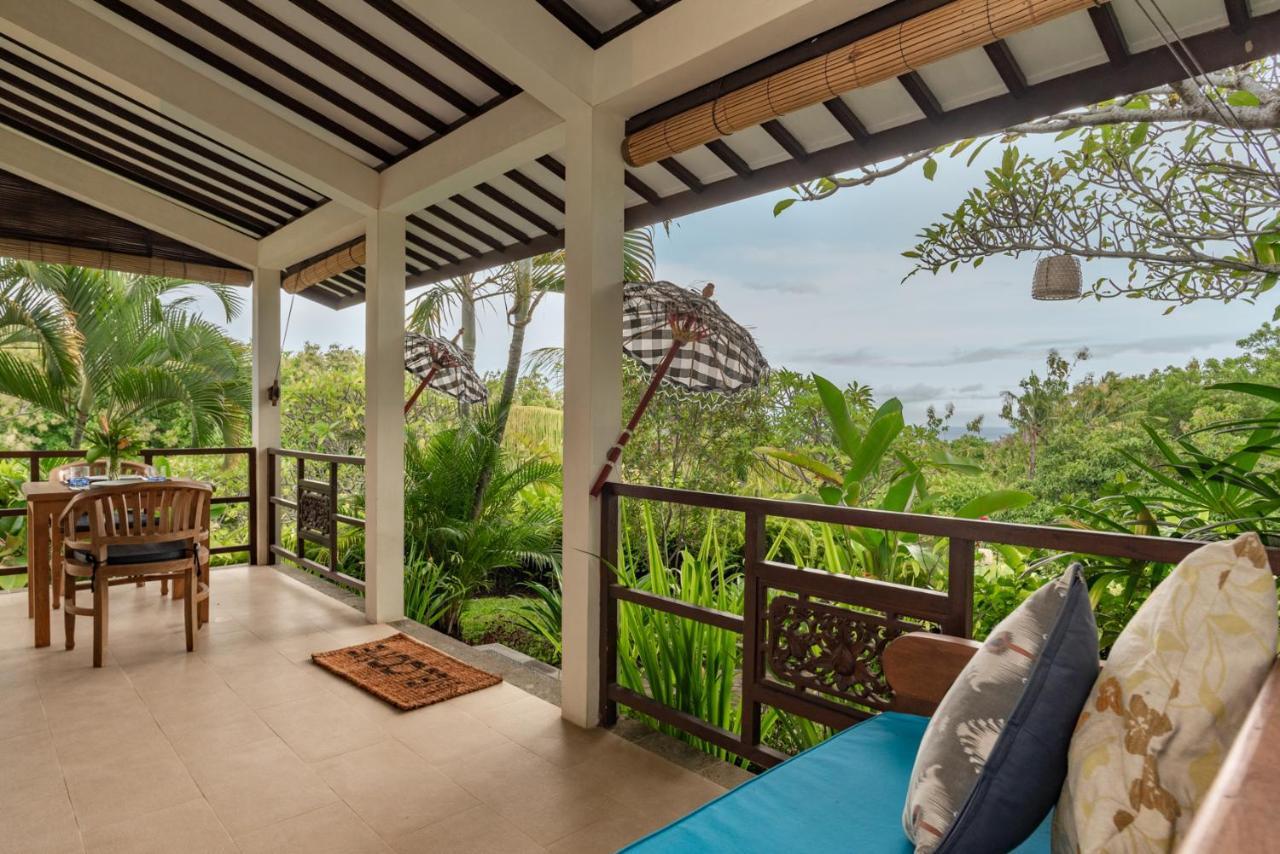 Alamanda Lovina Resort Exterior photo