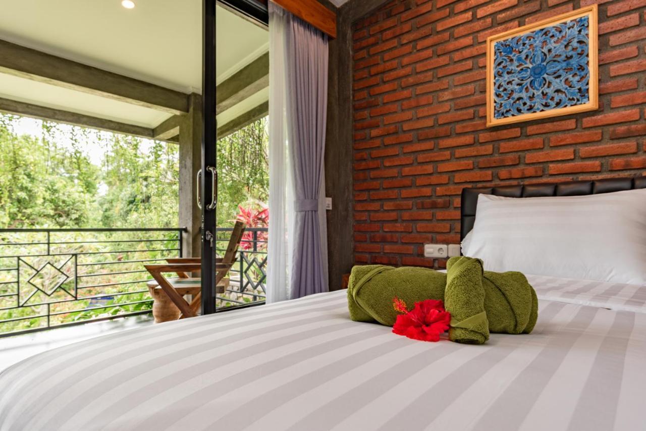 Alamanda Lovina Resort Exterior photo
