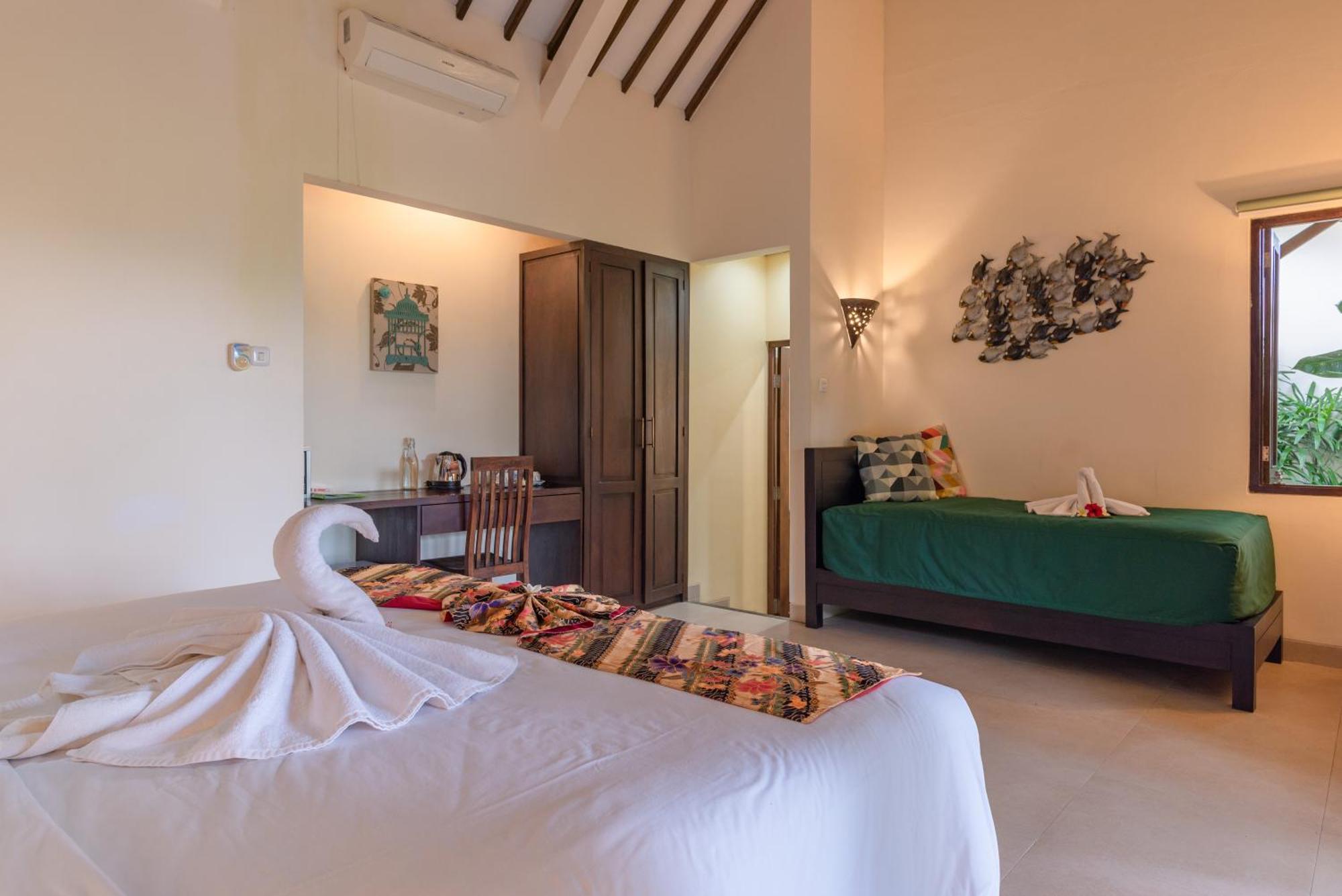 Alamanda Lovina Resort Exterior photo