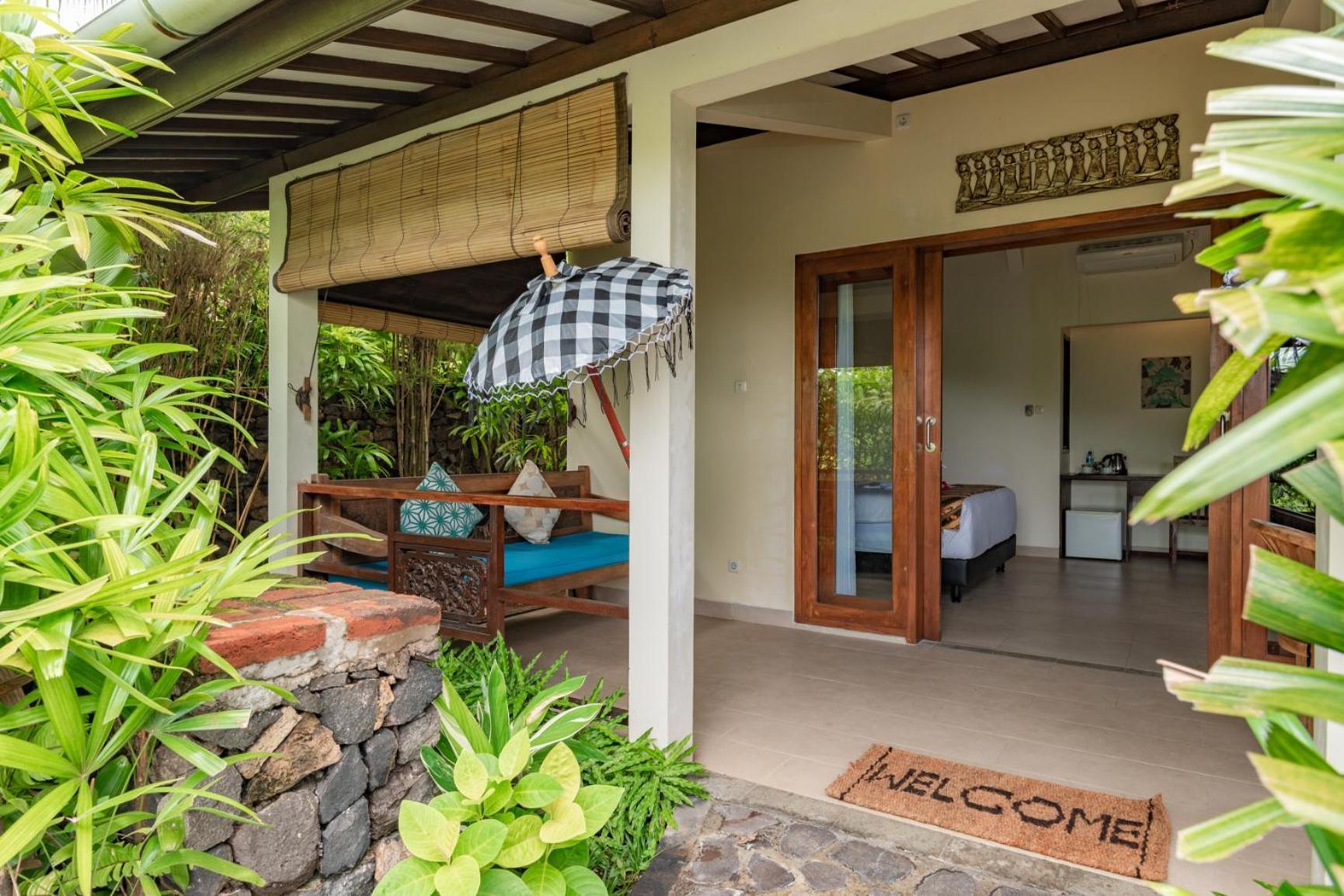 Alamanda Lovina Resort Room photo